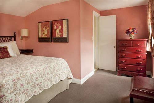Madison Inn Ок-Блаффс Екстер'єр фото