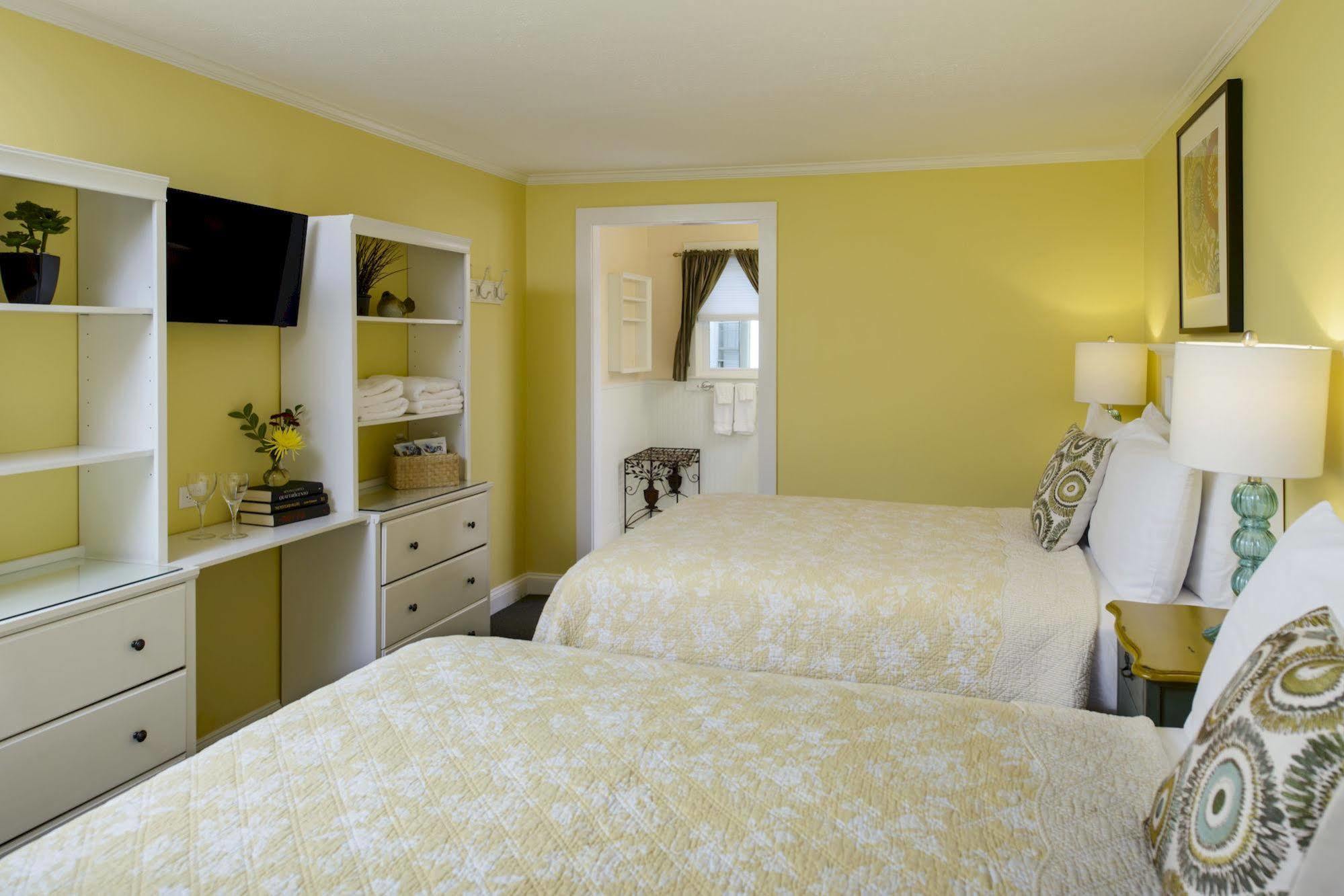 Madison Inn Ок-Блаффс Екстер'єр фото